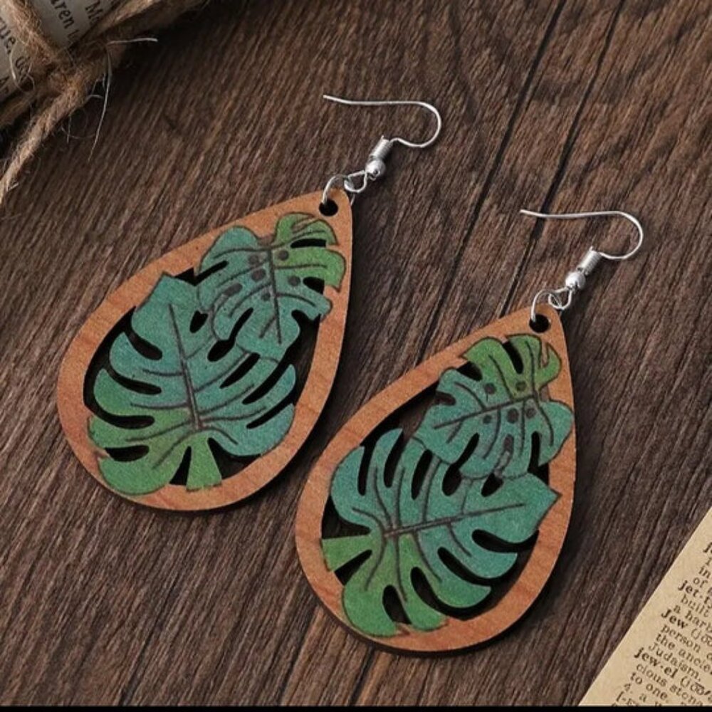 Monasteria Leaf carved pair of Earrings Wooden tropical